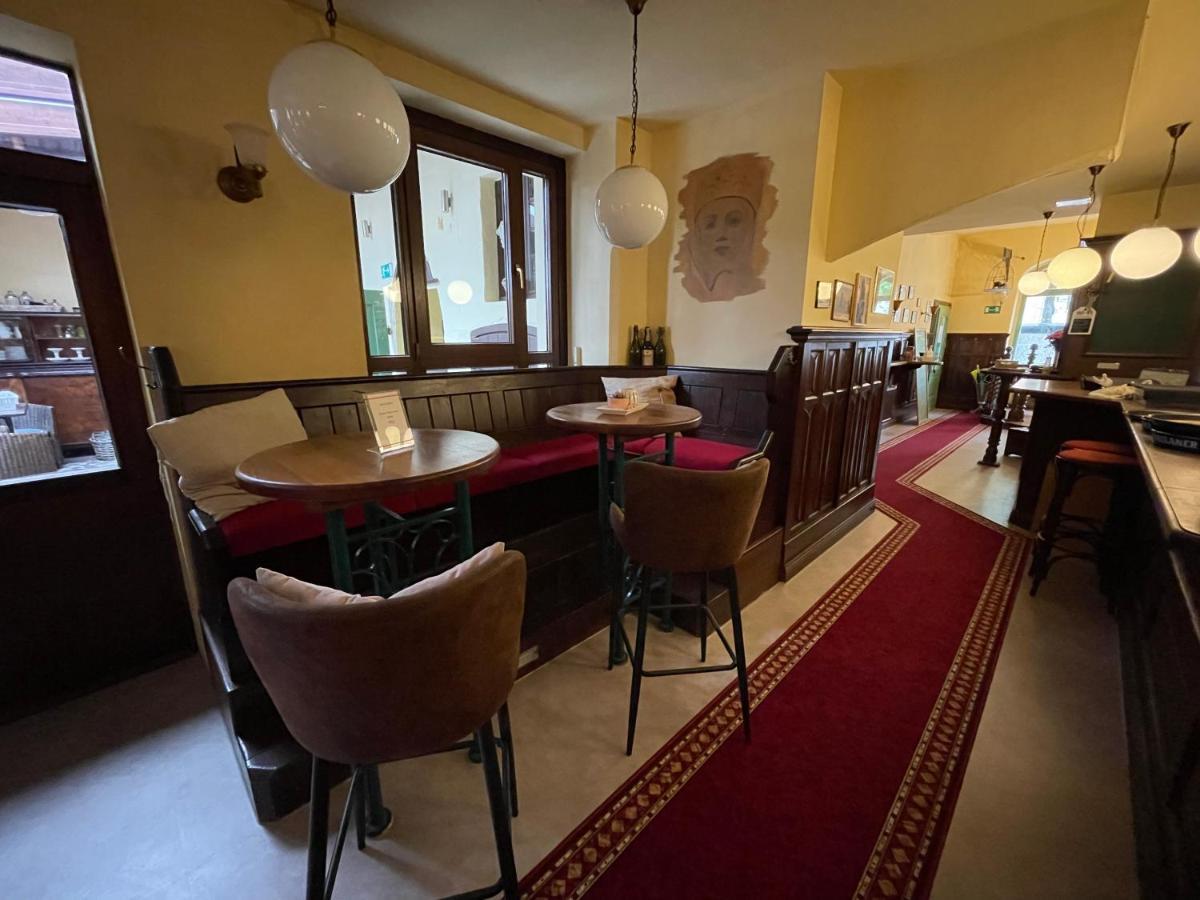 Pension Alt Naumburg Наумбург Екстериор снимка