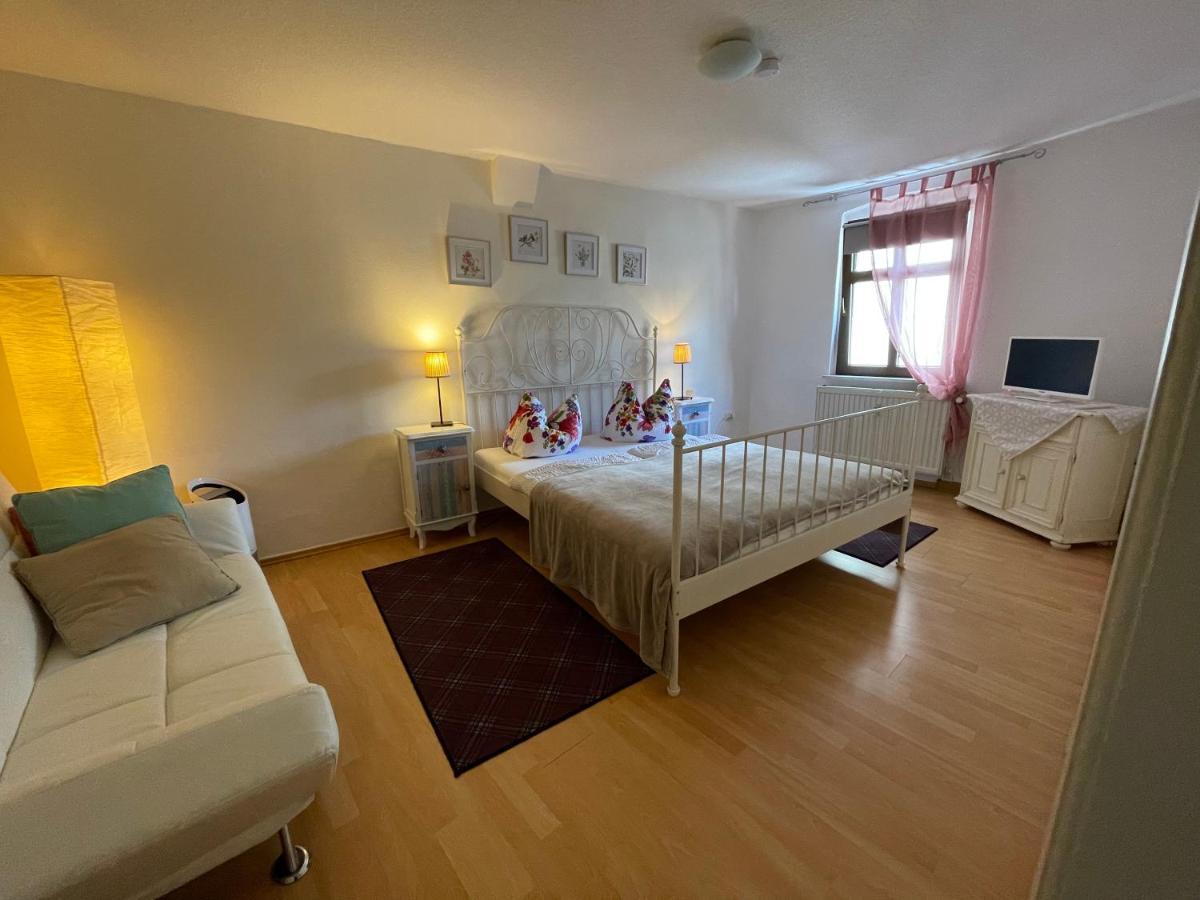 Pension Alt Naumburg Наумбург Екстериор снимка