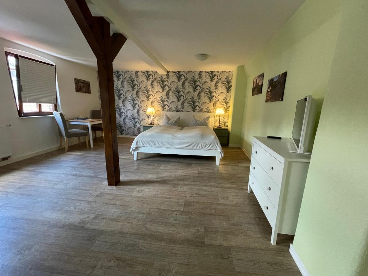 Pension Alt Naumburg Наумбург Екстериор снимка